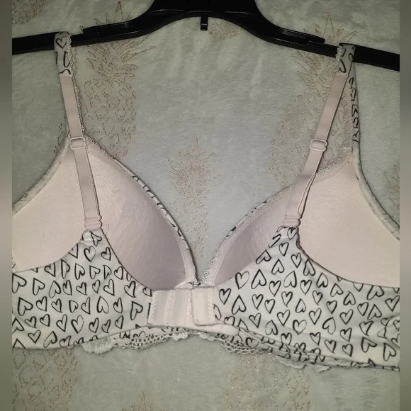 Victorias Secret Bra 36B No Wire. Bundle To Save!! - Picture 4 of 4